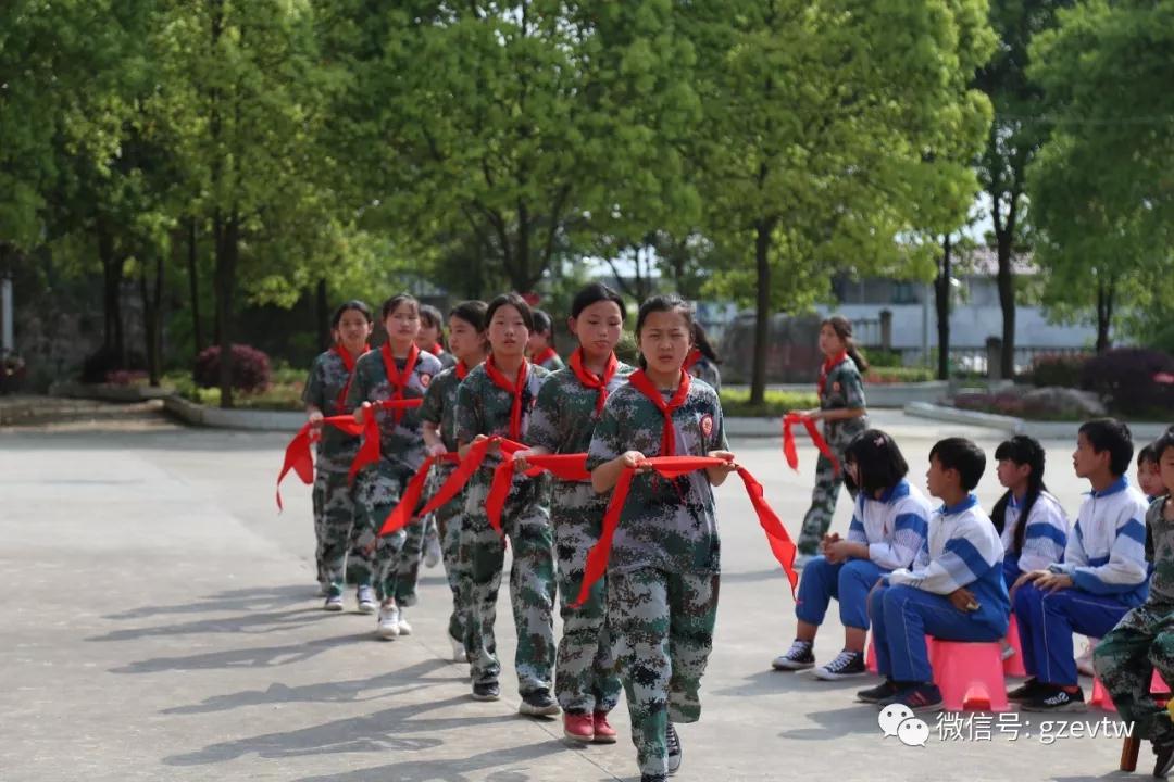 beat365官方网站“青春有伴·我不孤单”系列主题帮扶活动之“微扶贫·微心愿”(图8)