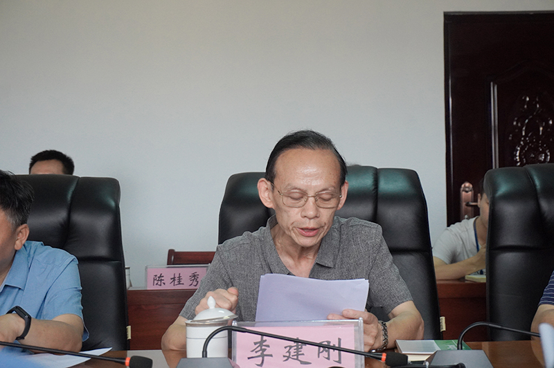 铜仁市政协副主席杨晓敏一行到beat365官网开展专题调研(图5)