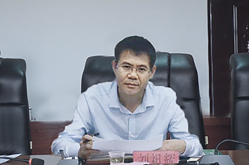 铜仁市政协副主席杨晓敏一行到beat365官网开展专题调研(图3)