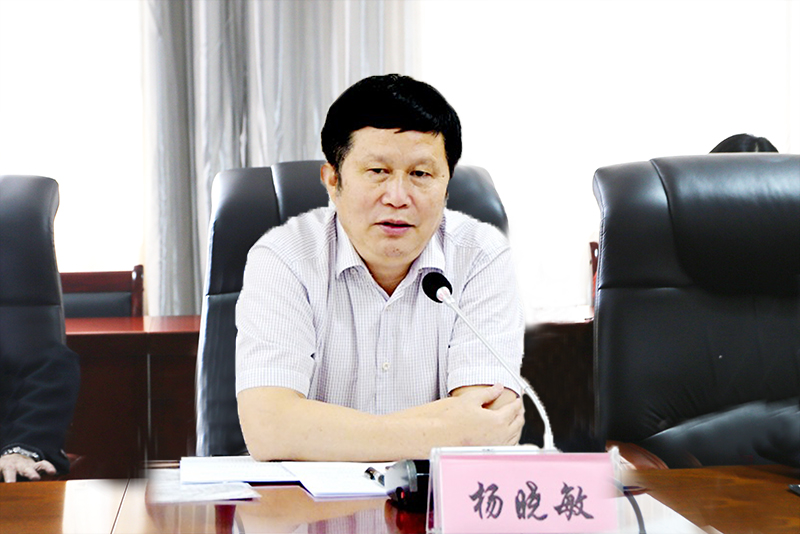 铜仁市政协副主席杨晓敏一行到beat365官网开展专题调研(图7)