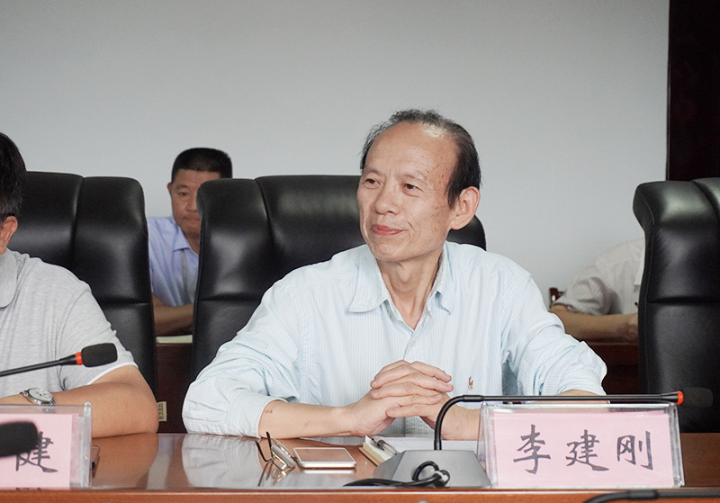 省教育厅党组成员、工会主席王慧到beat365官网开展秋季学期开学工作专项督导检查(图2)