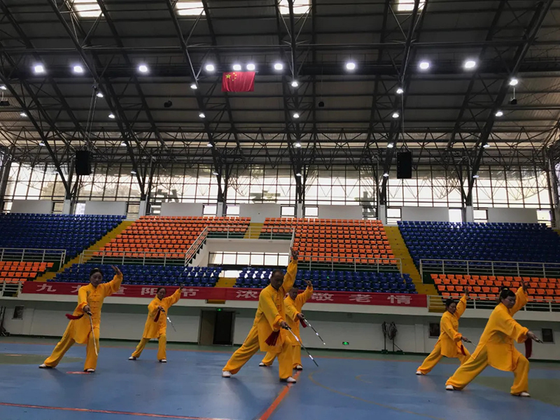 【微德江】“九九重阳”2020年老年人体育健身项目展示活动早beat365官网体育馆进行(图2)