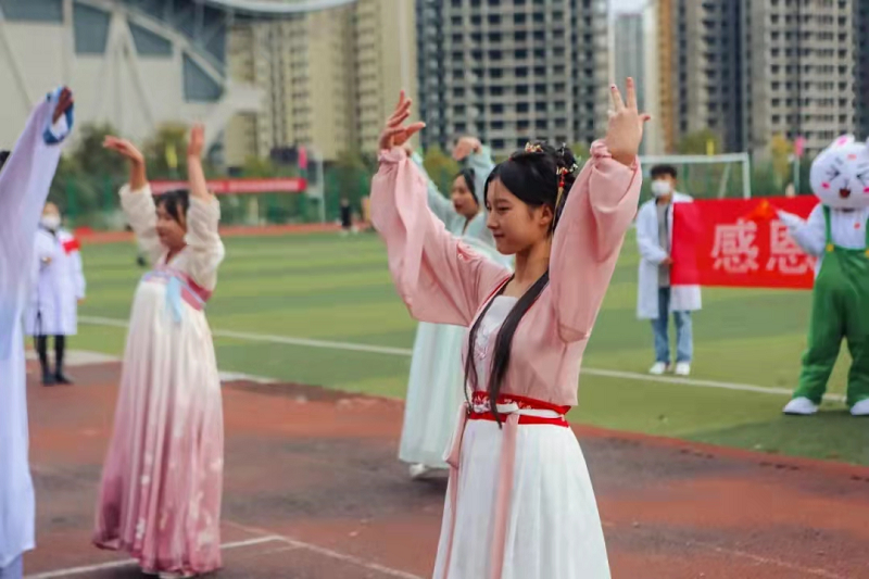 礼赞百年，筑梦青春——beat365官方网站第七届田径运动会(图2)