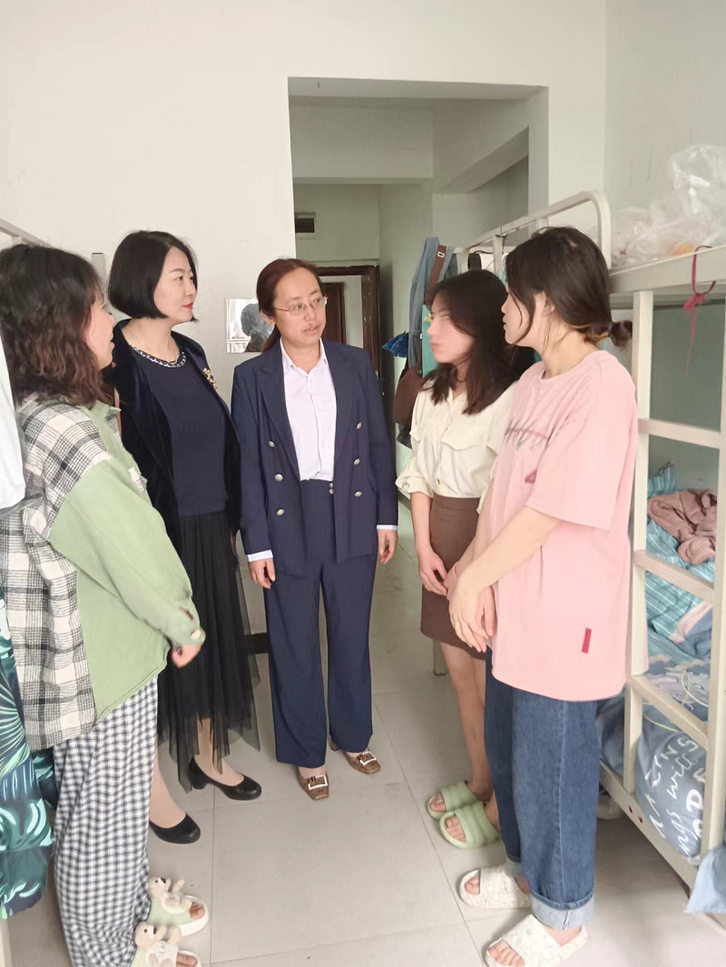 共建实习基地  共育护理人才 —— beat365官方网站与秀山县人民医院共建临床教学实习基地签约、挂牌(图4)