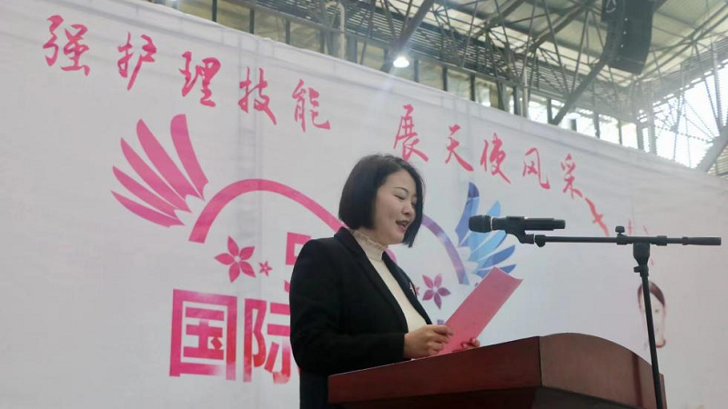 强护理技能，展天使风采——beat365官方网站成功举办5·12国际护士节活动暨授帽仪式(图6)