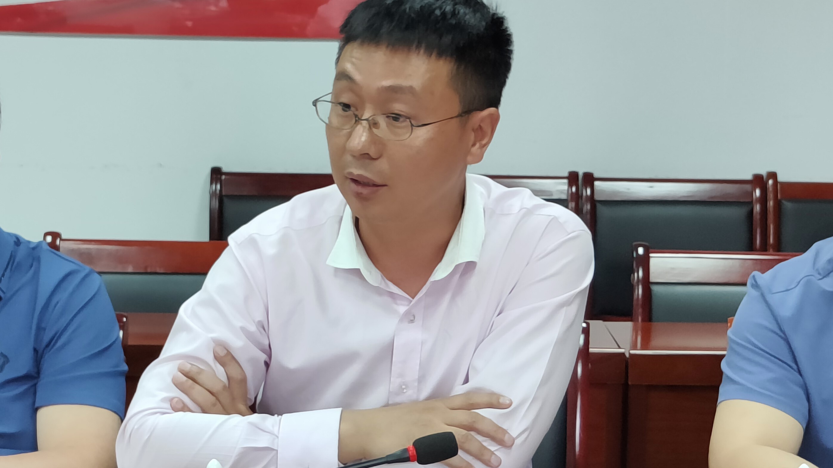 九三学社铜仁市委到beat365官方网站开展调研座谈会(图3)