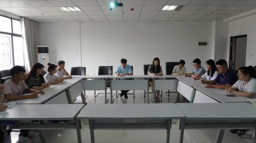 贵州省教育厅专家组到beat365官方网站开展2021年度年检工作(图5)