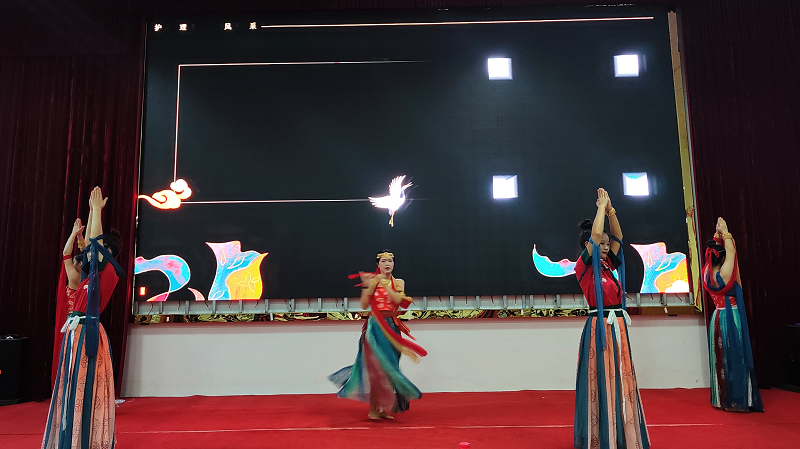 礼展内涵·仪韵风采——护理学院成功举办beat365官方网站第二届护理礼仪大赛决赛暨闭幕式(图10)