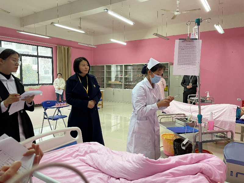 创新协同·奋竞于春-beat365官方网站第六届护理技能大赛圆满举办(图4)