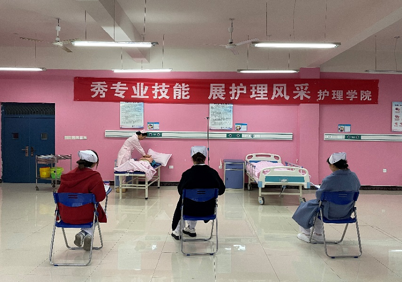 创新协同·奋竞于春-beat365官方网站第六届护理技能大赛圆满举办(图6)