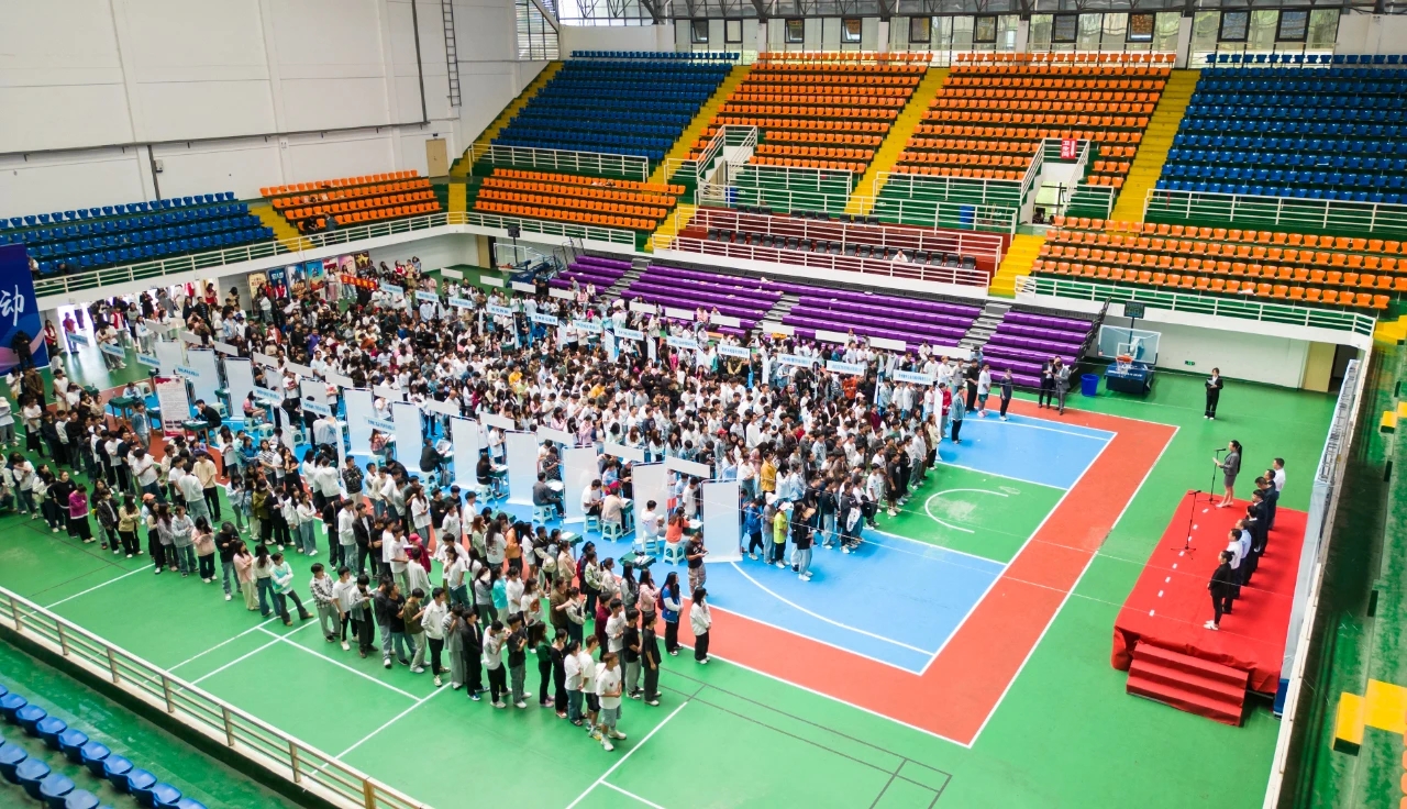 “筑人才·强省会”|beat365官网举办校园双选会(图1)