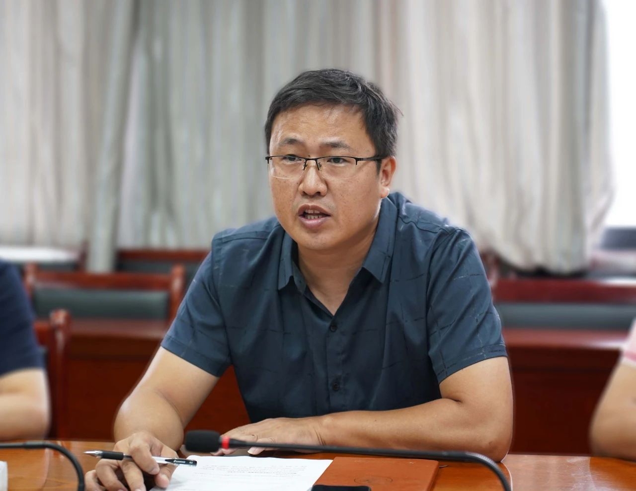 铜仁市政协调研组一行莅临beat365官网调研座谈(图3)