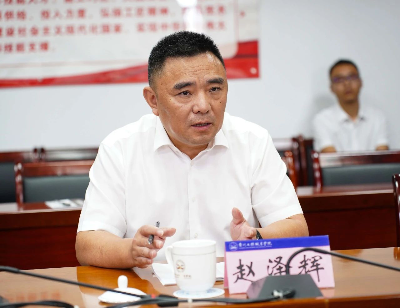 铜仁市政协调研组一行莅临beat365官网调研座谈(图5)