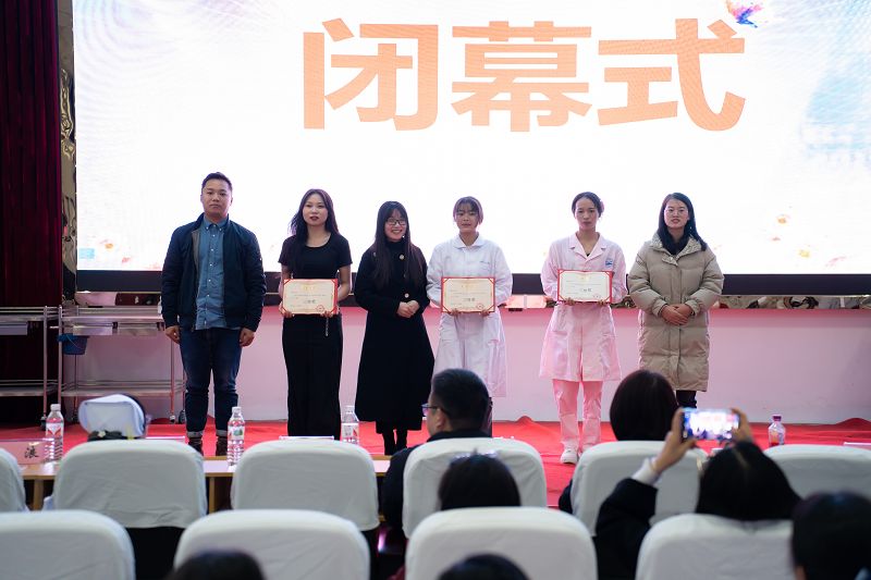 展礼仪文化·扬职业风采——护理学院隆重举行beat365官方网站第二届护理礼仪大赛开幕式暨选拔赛初赛(图7)