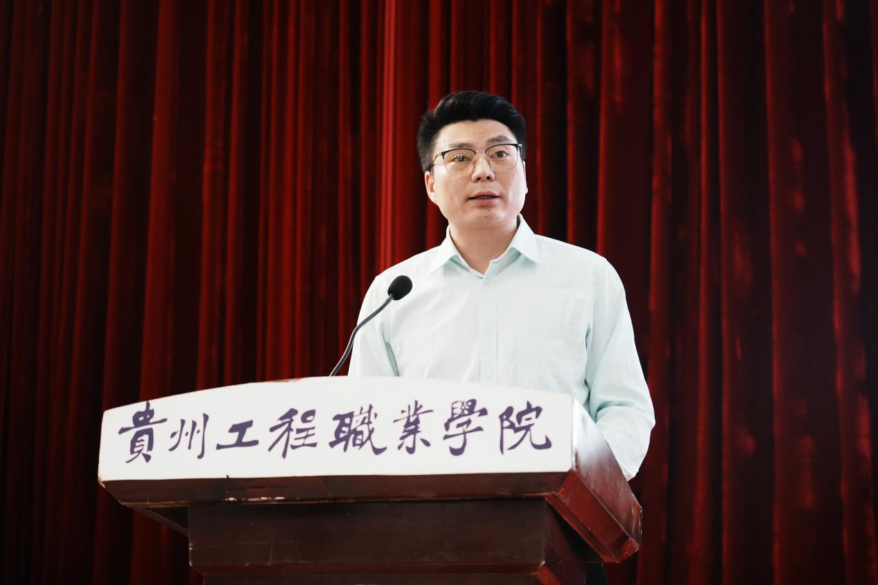 匠心筑梦 职创未来| beat365官网装备制造与信息技术学院“技能活动月”系列活动圆满结束(图9)