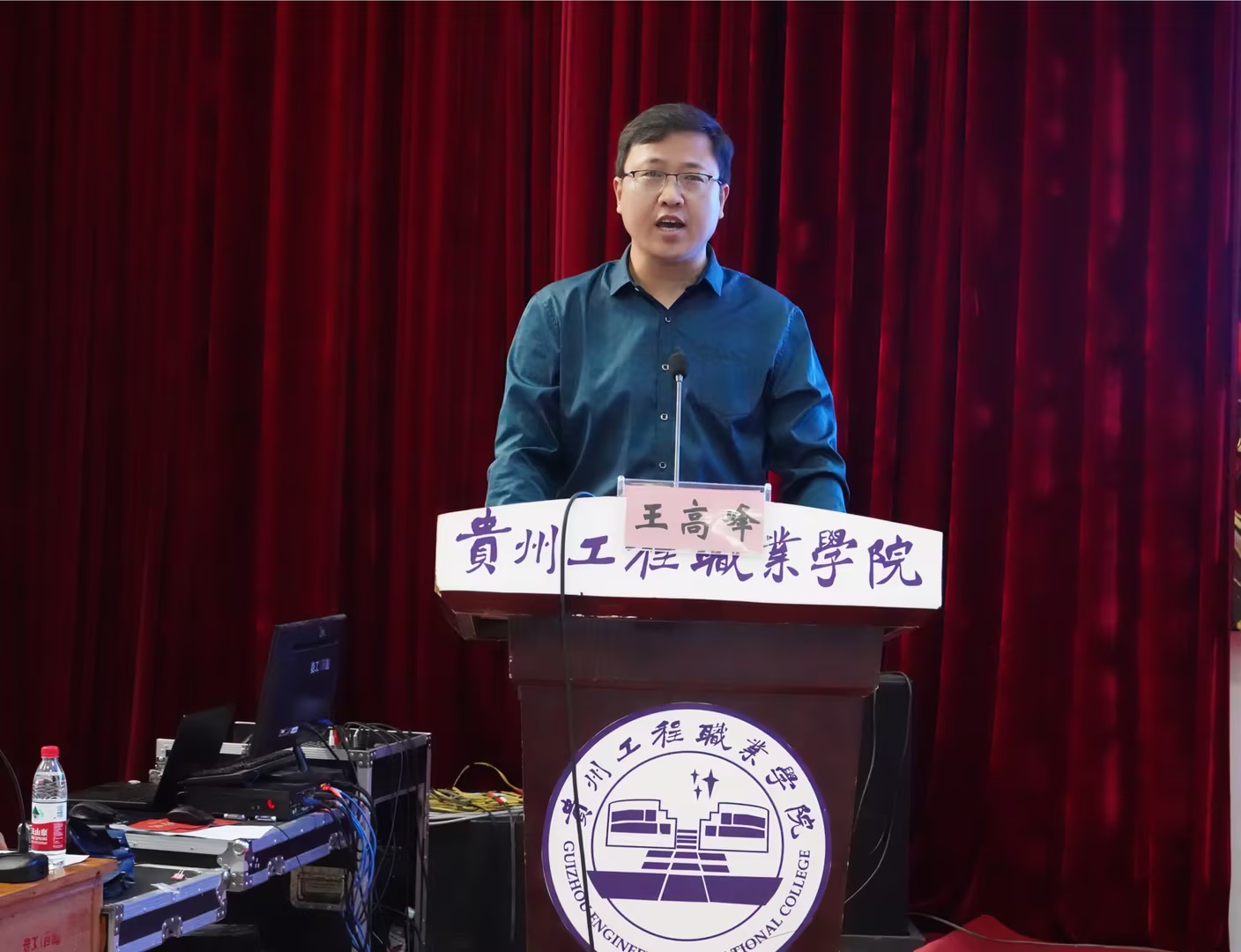 比学赶超强技能·业务比武展风采 ——beat365官方网站第七届护理技能大赛圆满举办(图3)