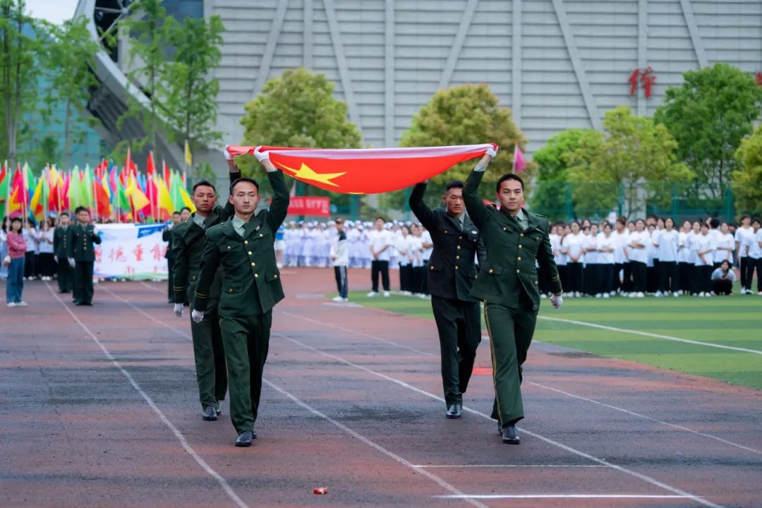 青春逢盛会 击鼓又催征丨beat365官方网站第九届田径运动会开幕(图5)