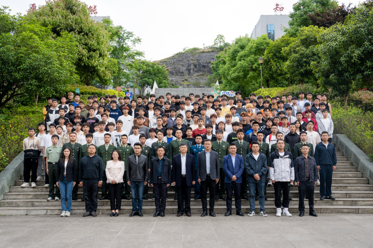 beat365官网召开2024年春季学期征兵工作总结暨秋季学期征兵工作动员大会(图8)