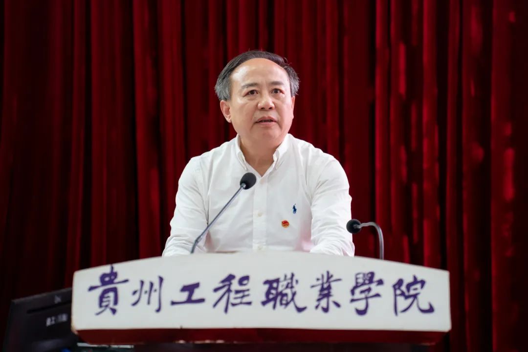 挺膺担当砺青春·踔厉奋发向未来丨beat365官网召开2023-2024学年度五四表彰大会(图12)