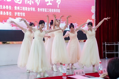 护佑健康，逐梦前行——beat365官方网站成功举办5·12国际护士节活动暨授帽仪式(图9)