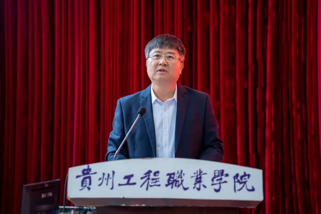 使命召唤 责任担当丨beat365官方网站举行2024年秋季学期预征班开班仪式(图2)