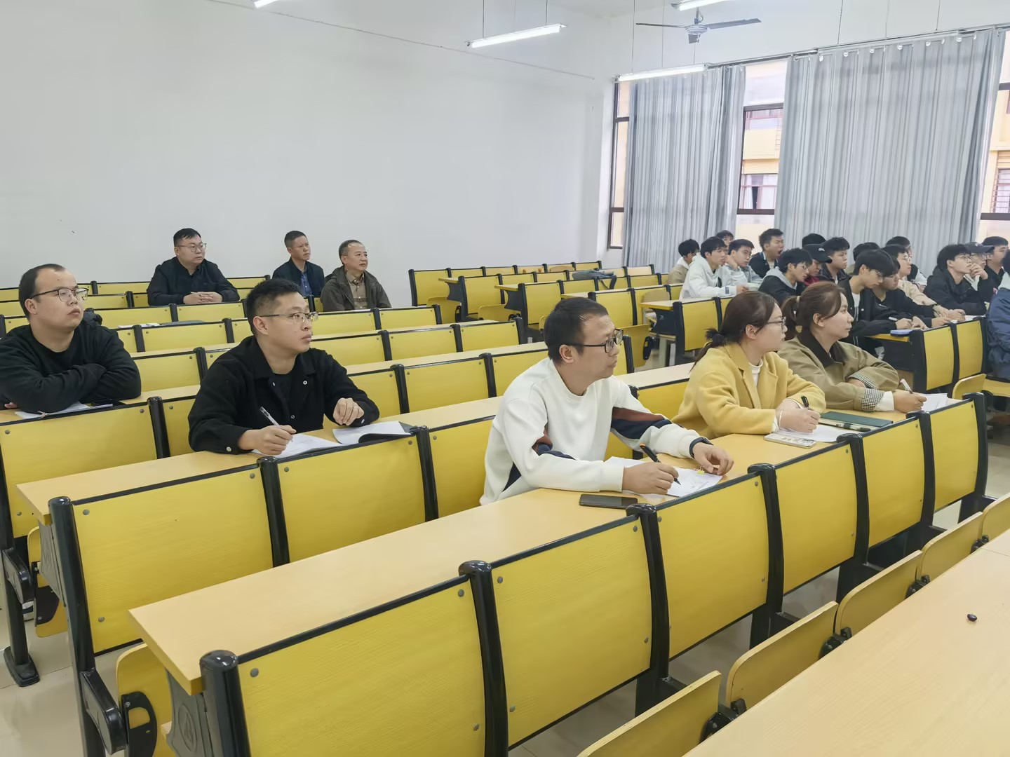 beat365官方网站2024-2025学年度公开示范课活动圆满结束(图5)