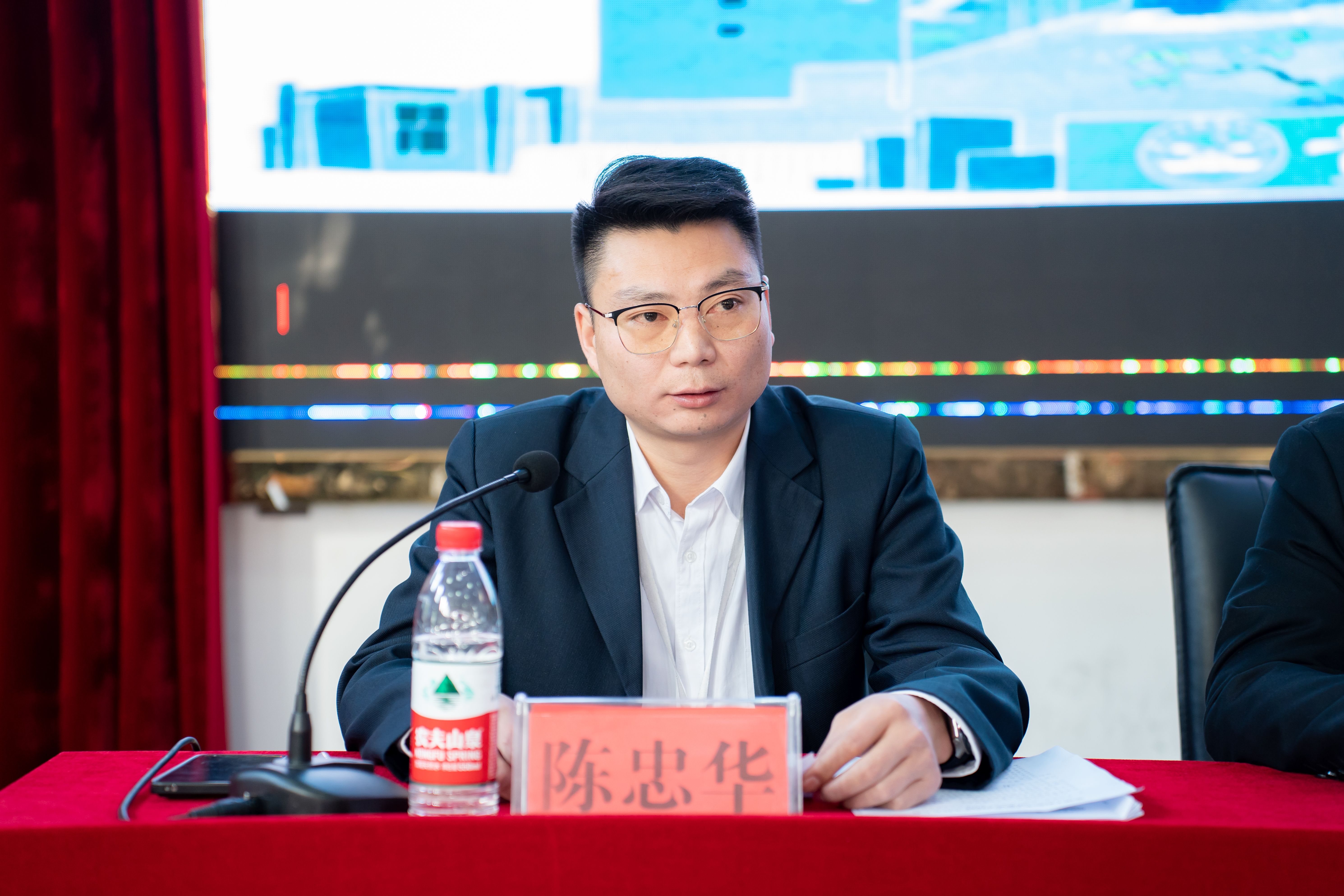 beat365官方网站第五次学生代表大会顺利召开(图3)