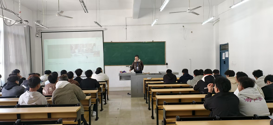 人工智能与信息工程学院开展2025年春季学期开学第一课暨收心班会(图3)