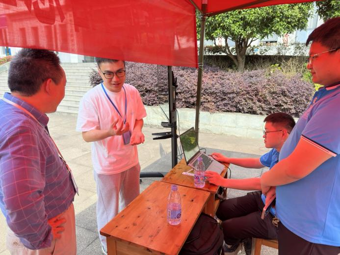 人工智能与信息工程学院2025年职业活动周简报(图3)