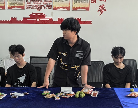 人工智能与信息工程学院召开2025届毕业生座谈会(图3)