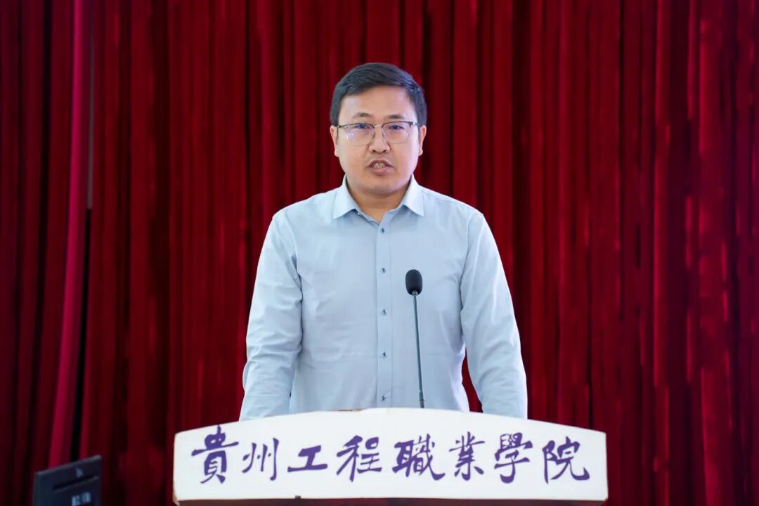 传承南丁格尔精神 共筑护理育人使命——beat365官网举办“5・12”国际护士节活动暨授帽仪式(图2)