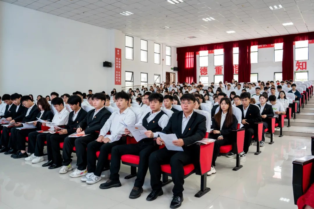 中共beat365官方网站委员会党校第六期入党积极分子和发展对象集中培训开班仪式(图5)