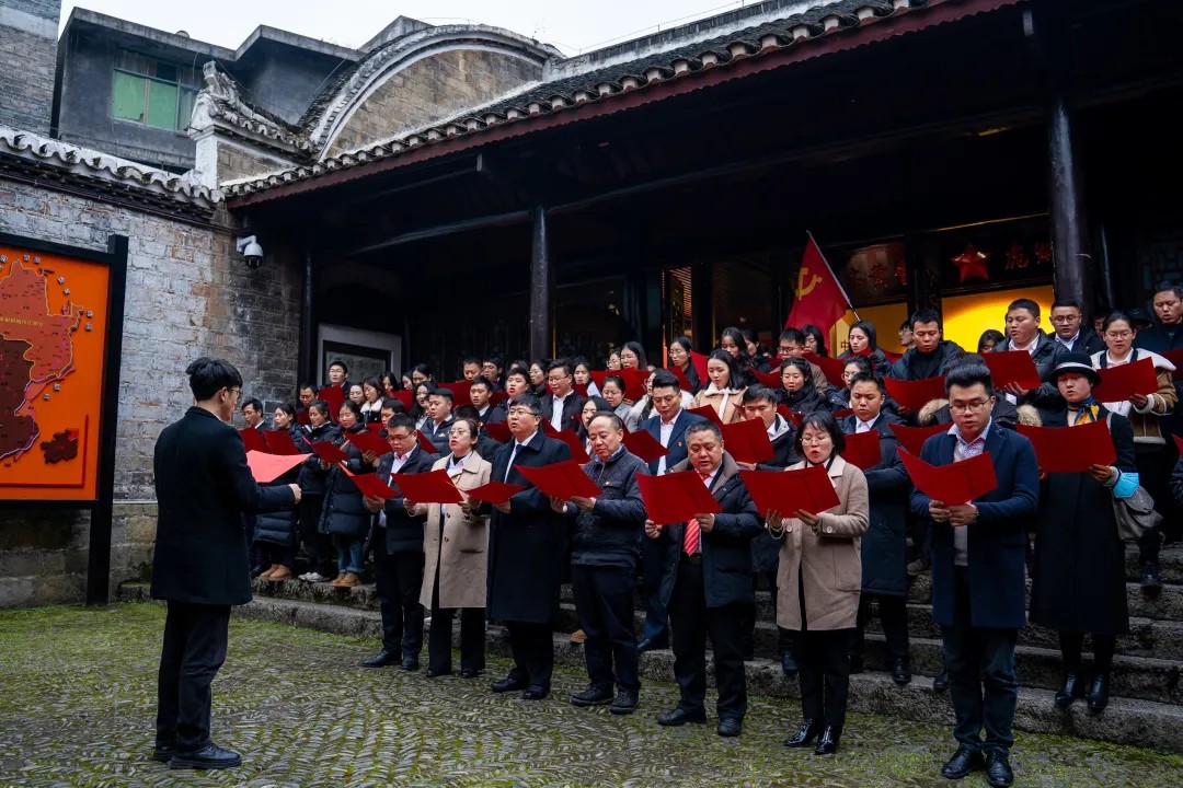 追寻红色足迹 争做时代新人丨beat365官方网站全体党员赴红二、红六军团木黄会师纪念馆参观学习(图7)