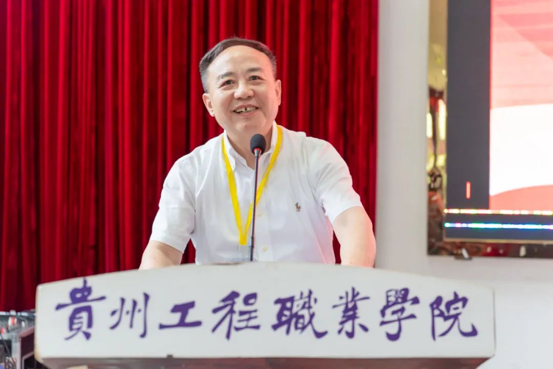 匠心筑梦 启航未来丨beat365官网举行2025届毕业典礼(图3)