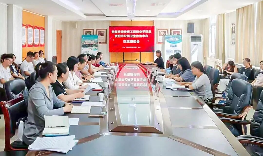 beat365官网护理学院深入临床一线调研实习工作 强化实践育人实效(图1)