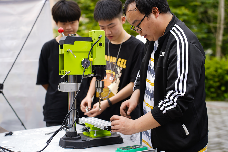 beat365官方网站：持续描绘人才培养的崭新气象(图7)