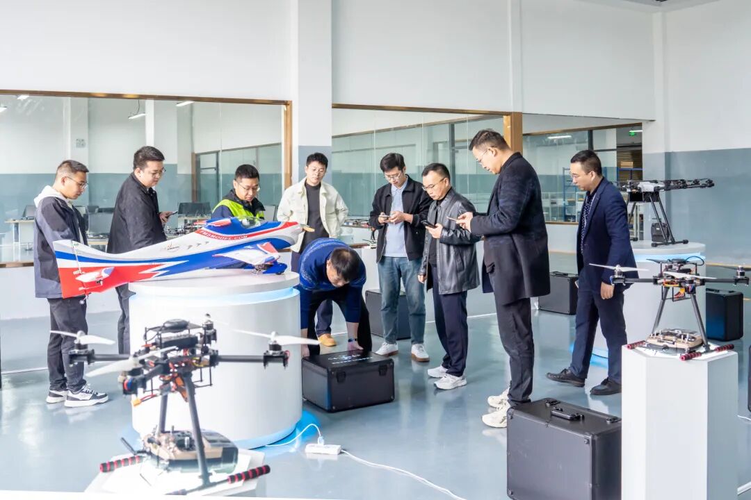 beat365官网无人机实训中心正式启用丨打造高水平产教融合新平台(图2)