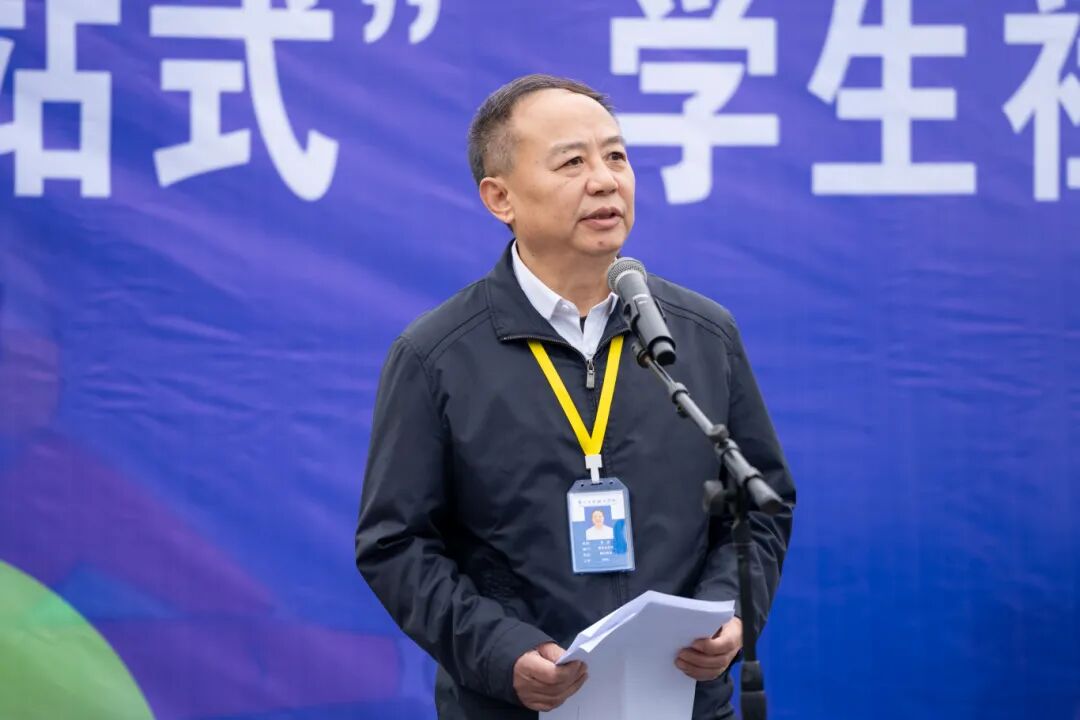 beat365官网“一站式”学生社区辅导员工作站暨新“S”楼多功能教室正式启用(图2)