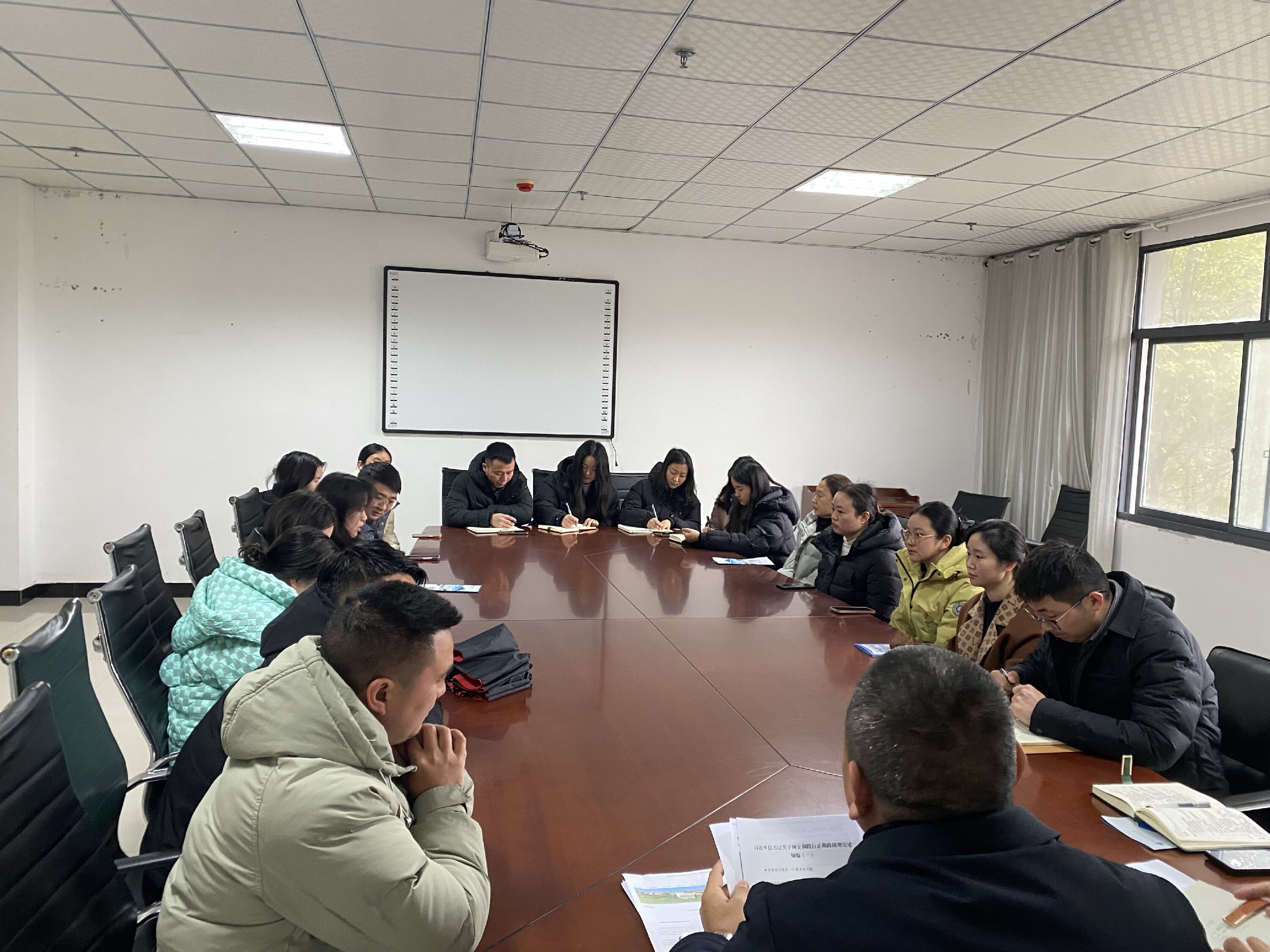 药学院召开树立和践行正确政绩观 学习教育工作启动部署会(图1)