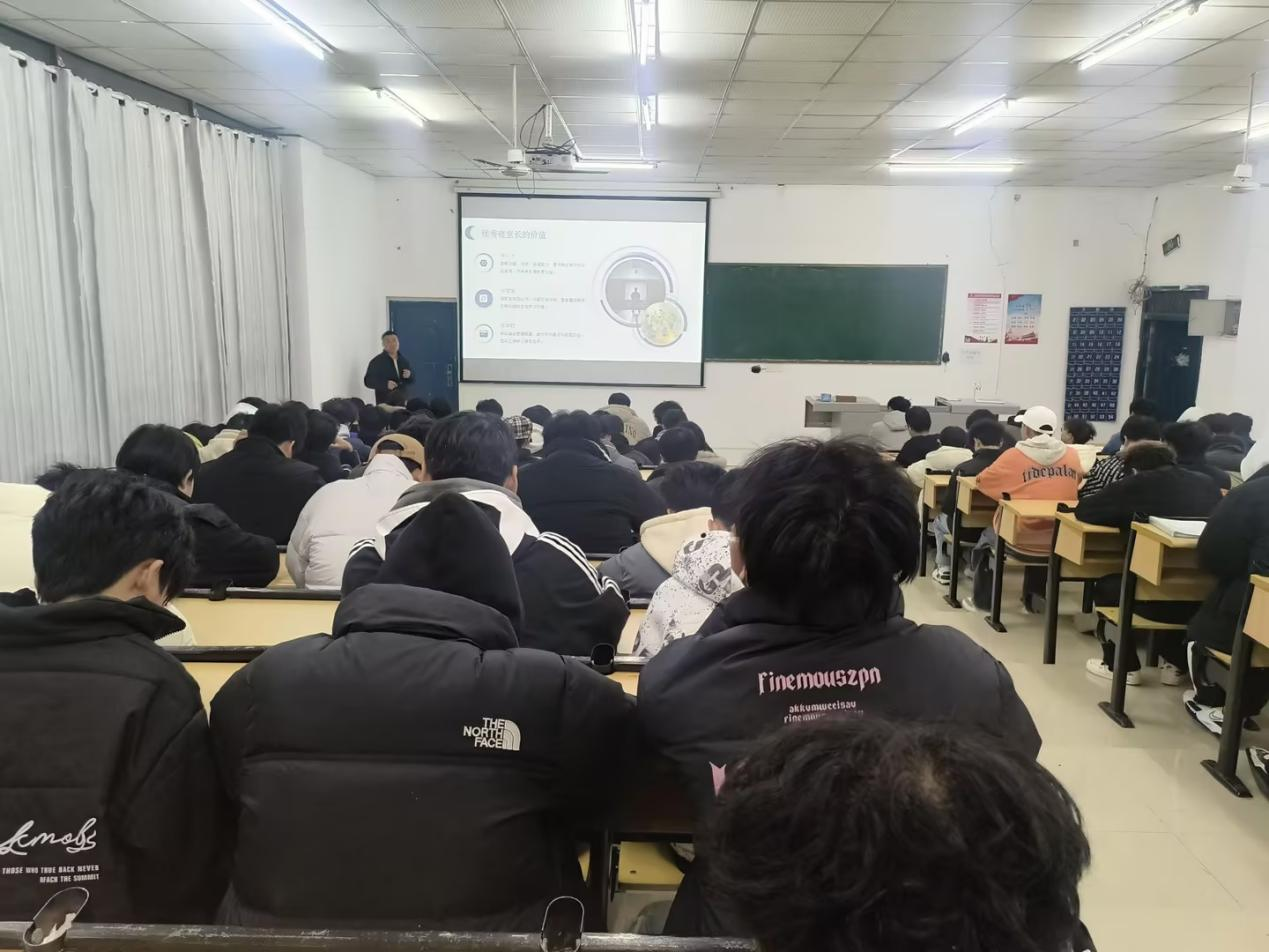 赋能寝室骨干 共筑温馨家园——智能制造与汽车工程学院开展大学生寝室长能力提升专题培训(图3)