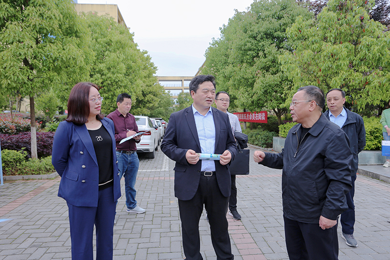 遵义市正安县人大到beat365官网参观考察(图1)