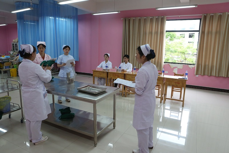 beat365官方网站护理学院举办第四届护理技能大赛(图9)